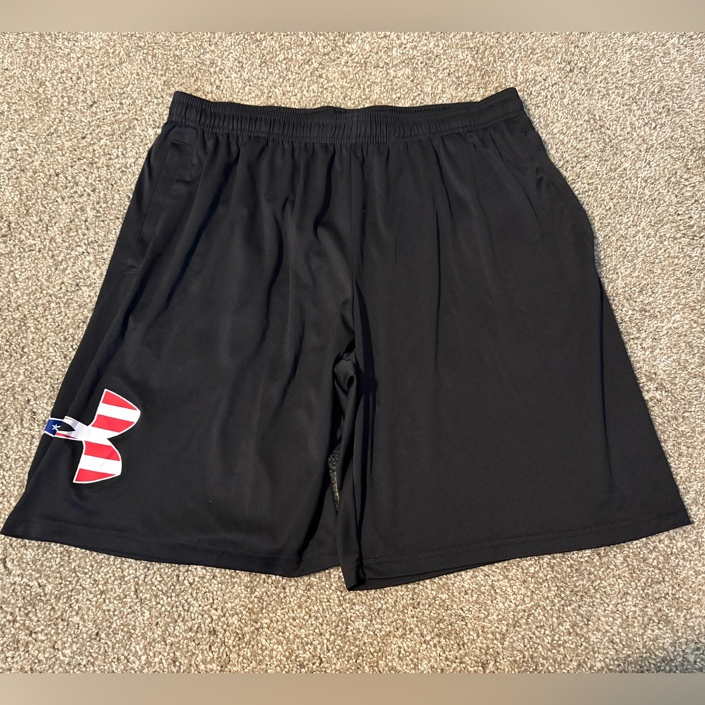 Under Armor Black Athletic Men Shorts with American Flag Logo XXL